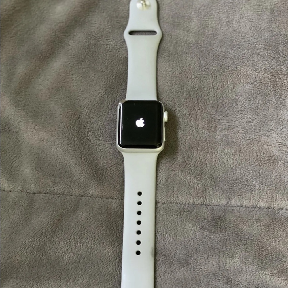 Apple Watch - Picture 3 of 4